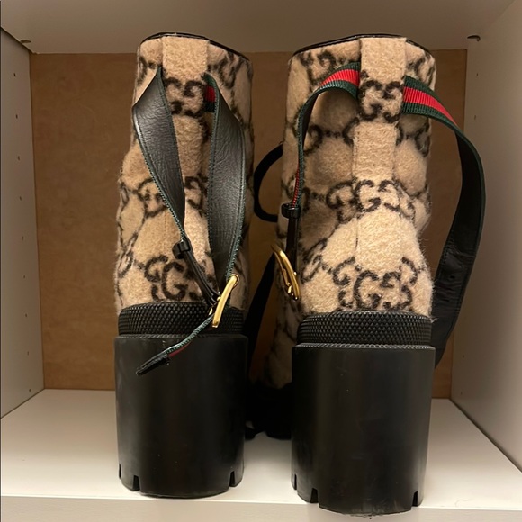Gucci Women's Beige Lace-Up Boots - Picture 3 of 7